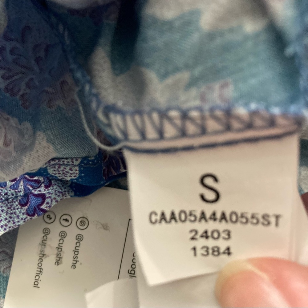 Cupshe Blue Purple Feather Print Halter‎ Maxi Dress NWT Size Small Boho Resort - Picture 7 of 10